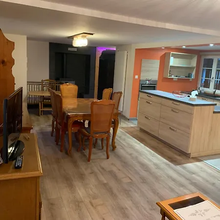 Les Cigognes De Bed & Breakfast *